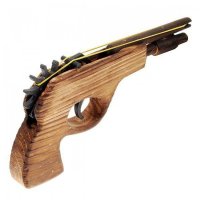 Деревянный пистолет, стреляющий резинками